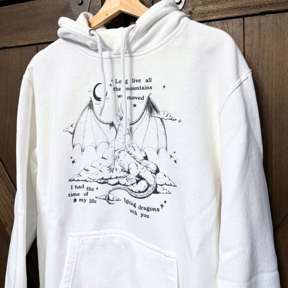 Taylor Swift Speak Now Hoodie size Medium Eras Tour Fighting Dragons Sweatshirt - Picture 5 of 7
